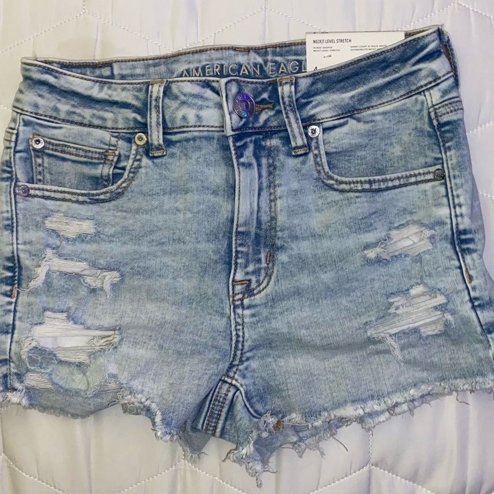(NWT) AE Light-Wash Jean Shorts